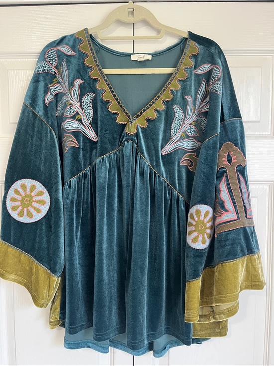 easel Tops - Boho Velvet Embroidered Peasant Top - Teal & Olive